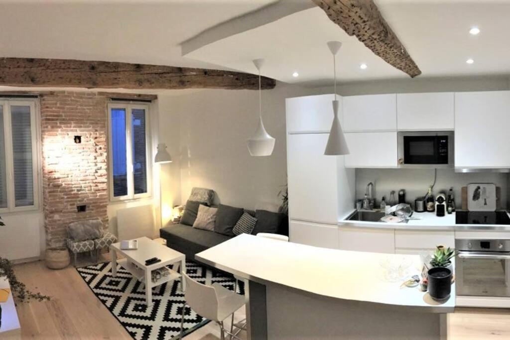 Апартаменты Duplex Aux Carmes Тулуза Экстерьер фото